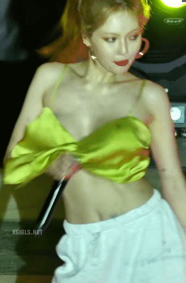 한국 처자들의 슬쩍 보이는 밑슴